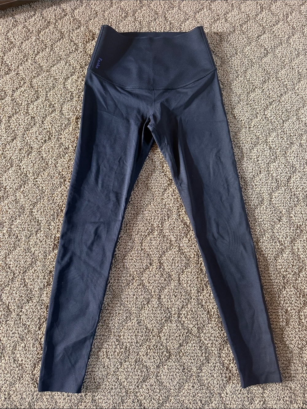 Women’s High-Waist Black Leggings with Sculpting Banding in legs and waist